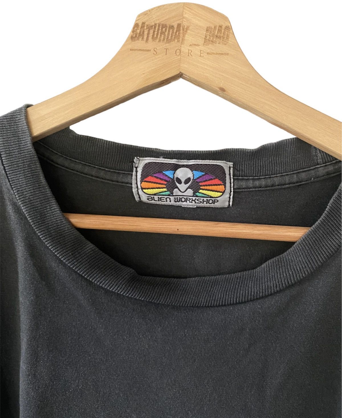 Alien Workshop × Vintage Vintage 1996 Alien Workshop "alien ated" tee nicely faded Size US XL / EU 56 / 4 - 8 Thumbnail
