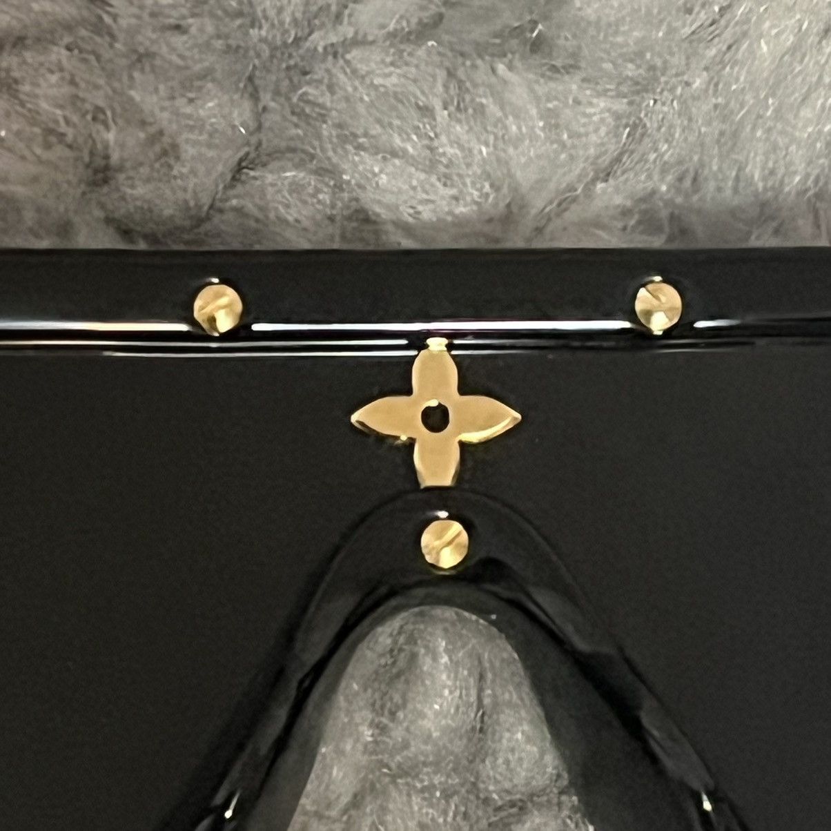 Louis Vuitton LV Split Cat Eye Sunglasses Size ONE SIZE - 5 Thumbnail