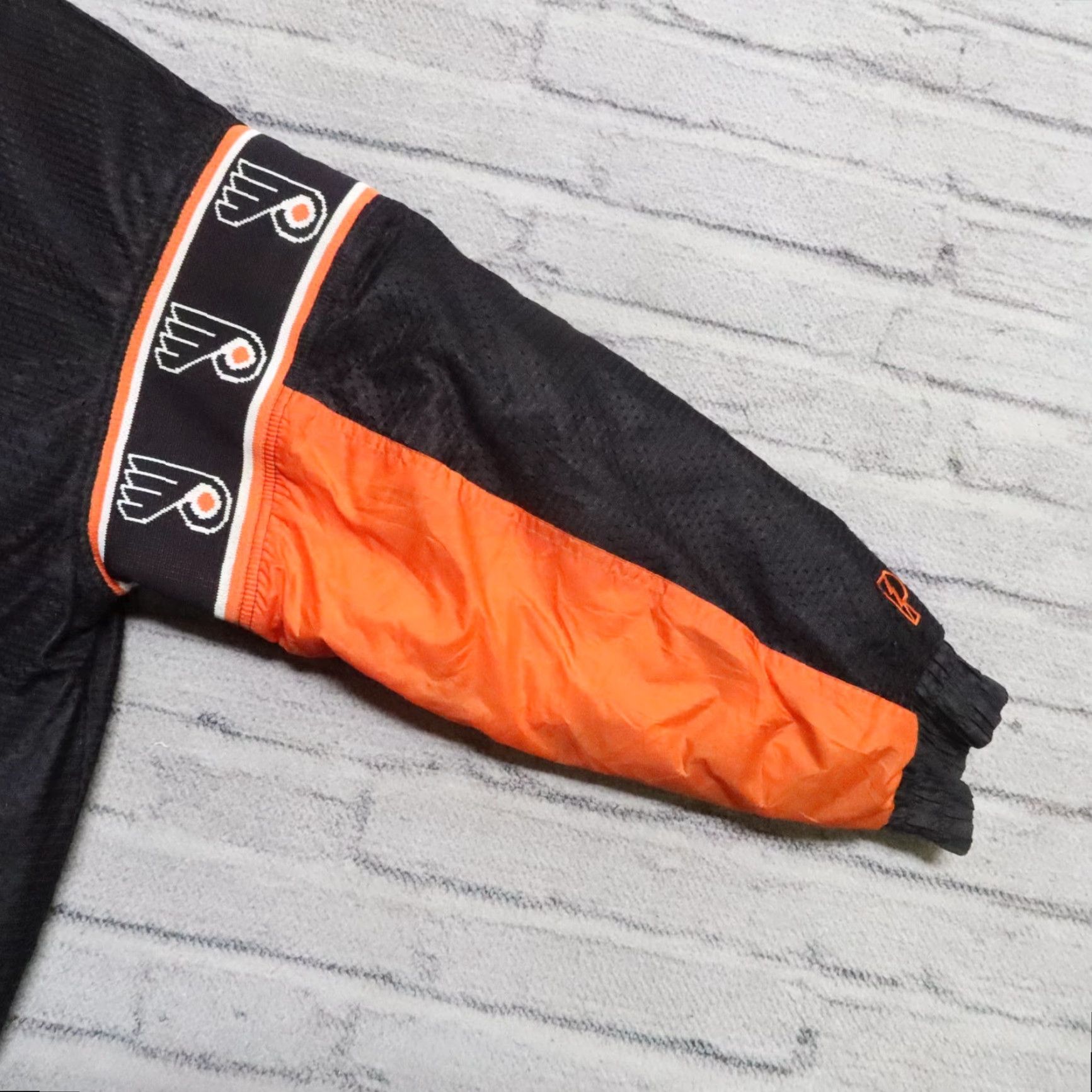 Pro Player VINTAGE Pro Player Philadelphia Flyers Reversible Jacket Jersey Style Parka Black XL Mens Size US XL / EU 56 / 4 - 7 Thumbnail