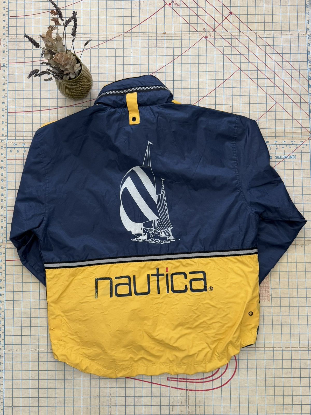 Nautica × Vintage Vintage Nautica Competition Sailing Jacket Navy and Yellow Size US L / EU 52-54 / 3 - 13 Thumbnail
