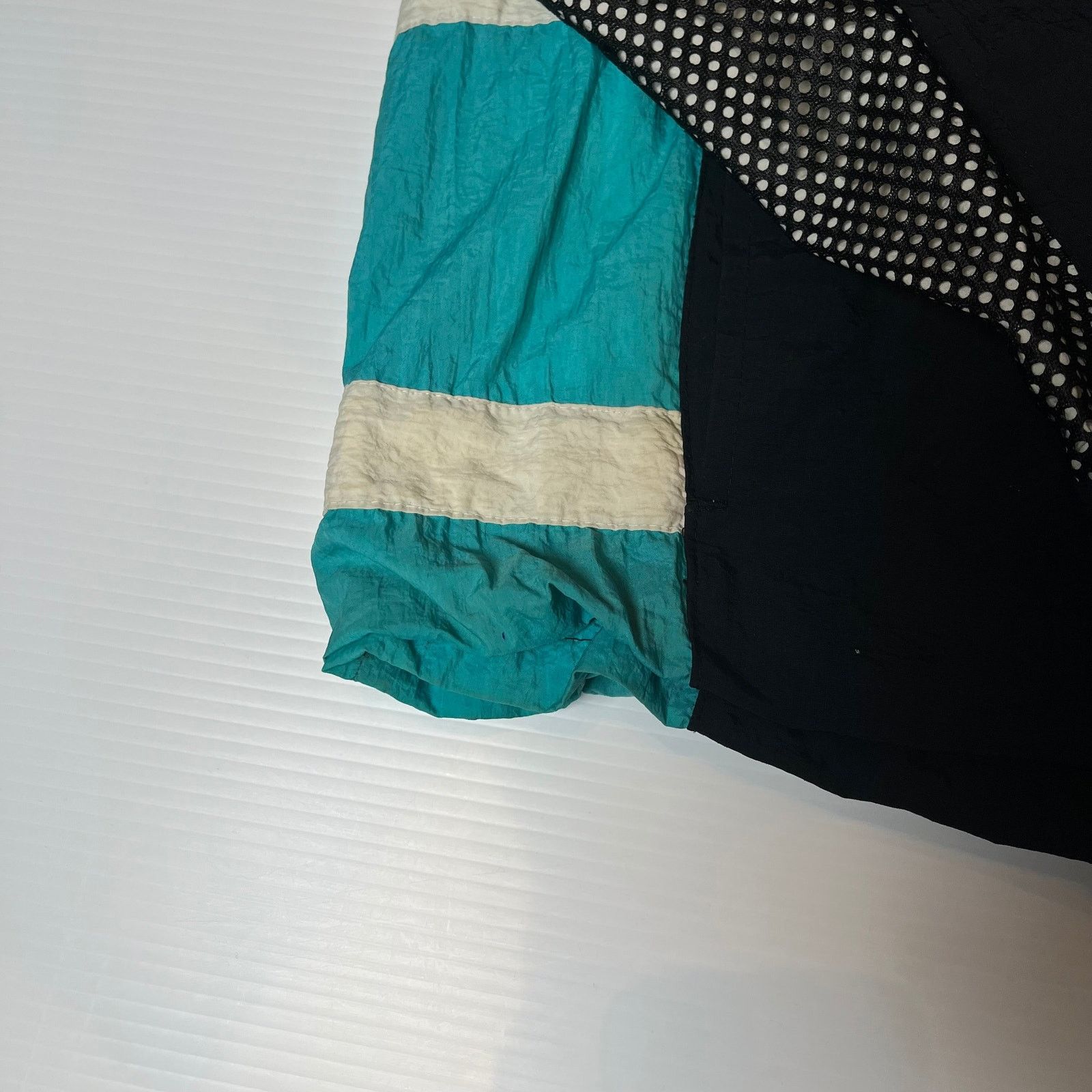 Champion 90s Champion Vancouver Grizzlies Light Jacket Women's XXL Size XXL / US 16-18 / IT 52-54 - 7 Thumbnail