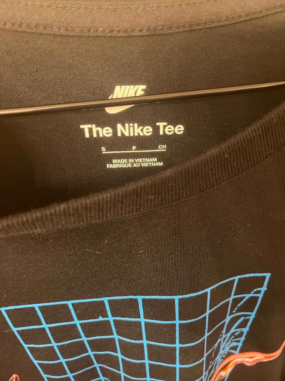 Nike Black Nike Alphabet Logo Long Sleeves Asia Edition, small Size US S / EU 44-46 / 1 - 3 Thumbnail