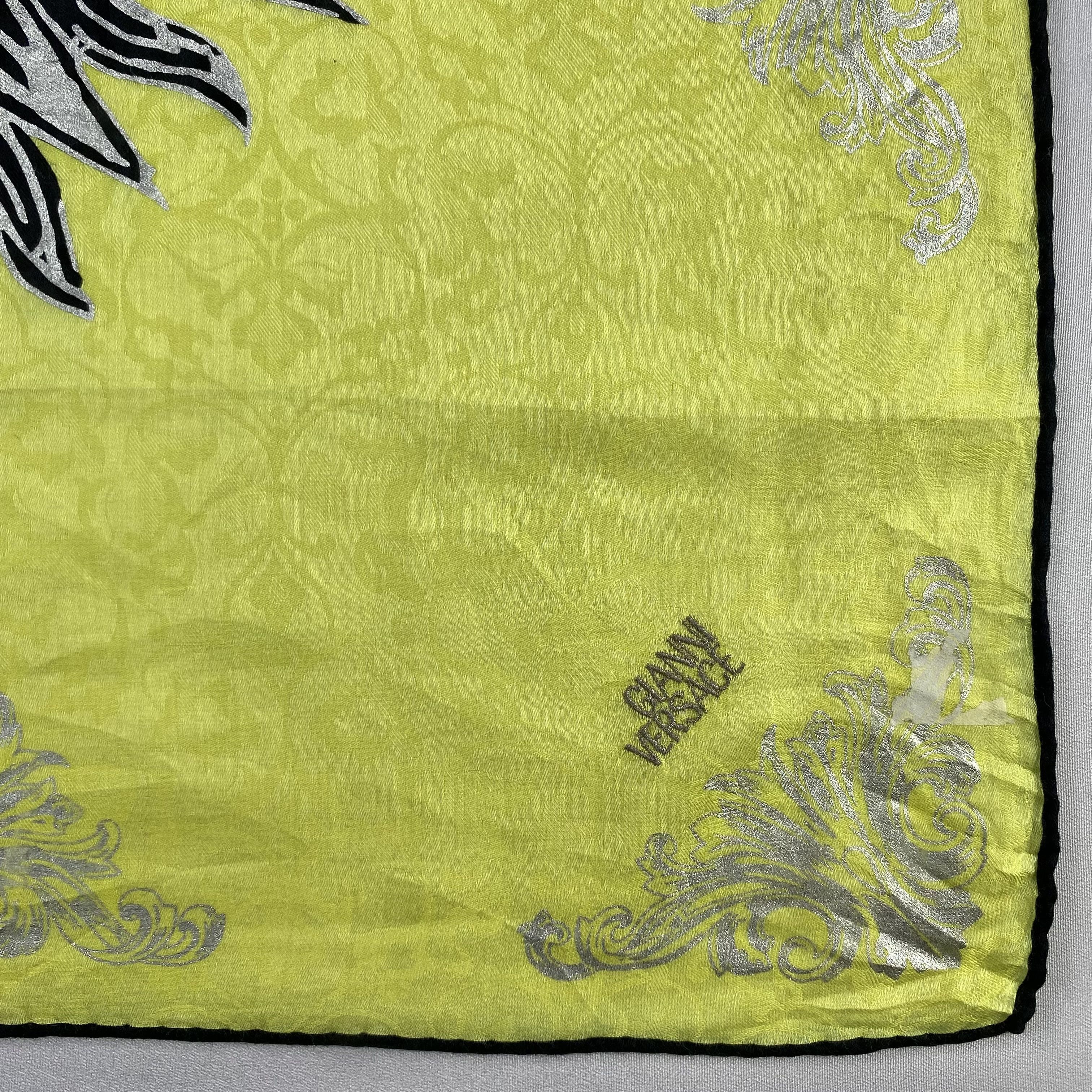 Gianni Versace Bandana/ Handkerchief / Neckerchief-P1697