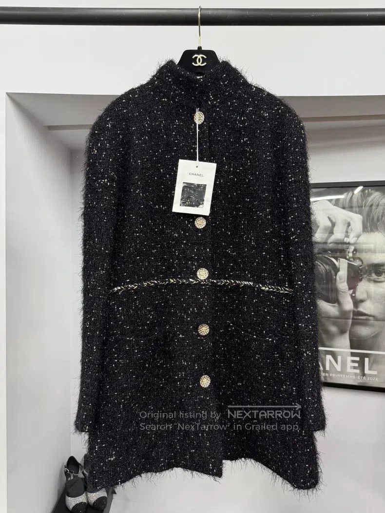 Chanel Chanel Autumn and Winter Handicraft Workshop Black Silver Size S / US 4 / IT 40 - 1 Thumbnail