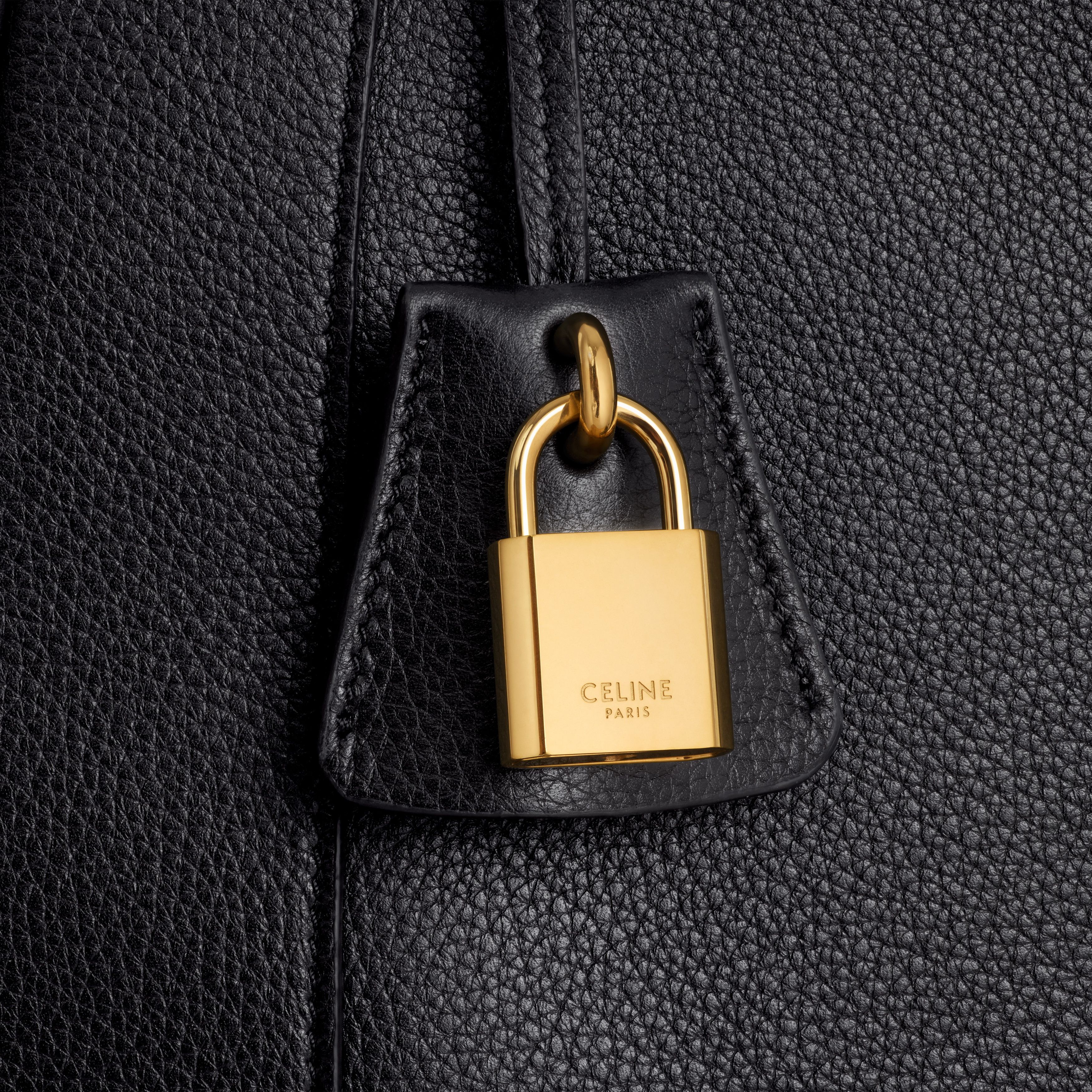 Celine o1bcso1str0925 119353DPJ Size: OS / Shoulder Bag in Black Size ONE SIZE - 4 Thumbnail