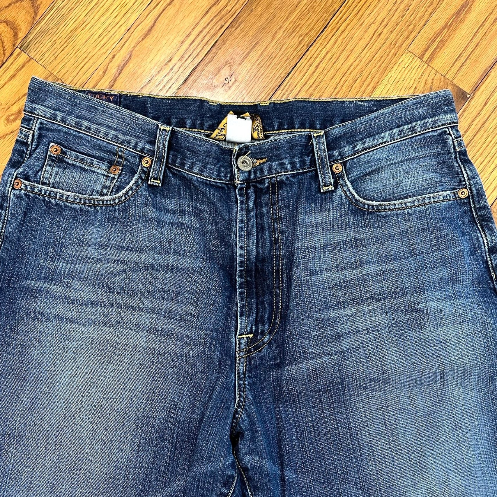 Lucky Brand Lucky Brand Men’s Jeans Size 36 X 30 Straight Fit Blue Denim Classic American Preppy Clothing Size US 36 / EU 52 - 2 Thumbnail
