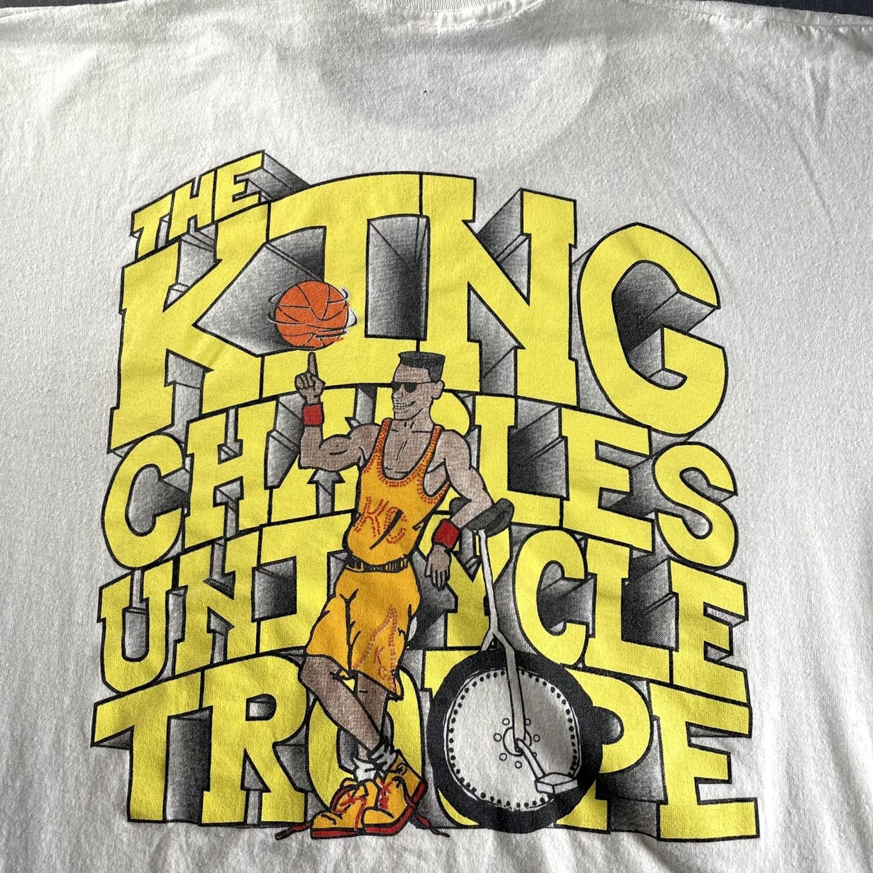 Vintage VINTAGE Screen Stars T-Shirt Mens Large White 50/50 Graphic Print King Charles Unicycle Troupe Sports Vintage Mens Size US L / EU 52-54 / 3 - 2 Thumbnail