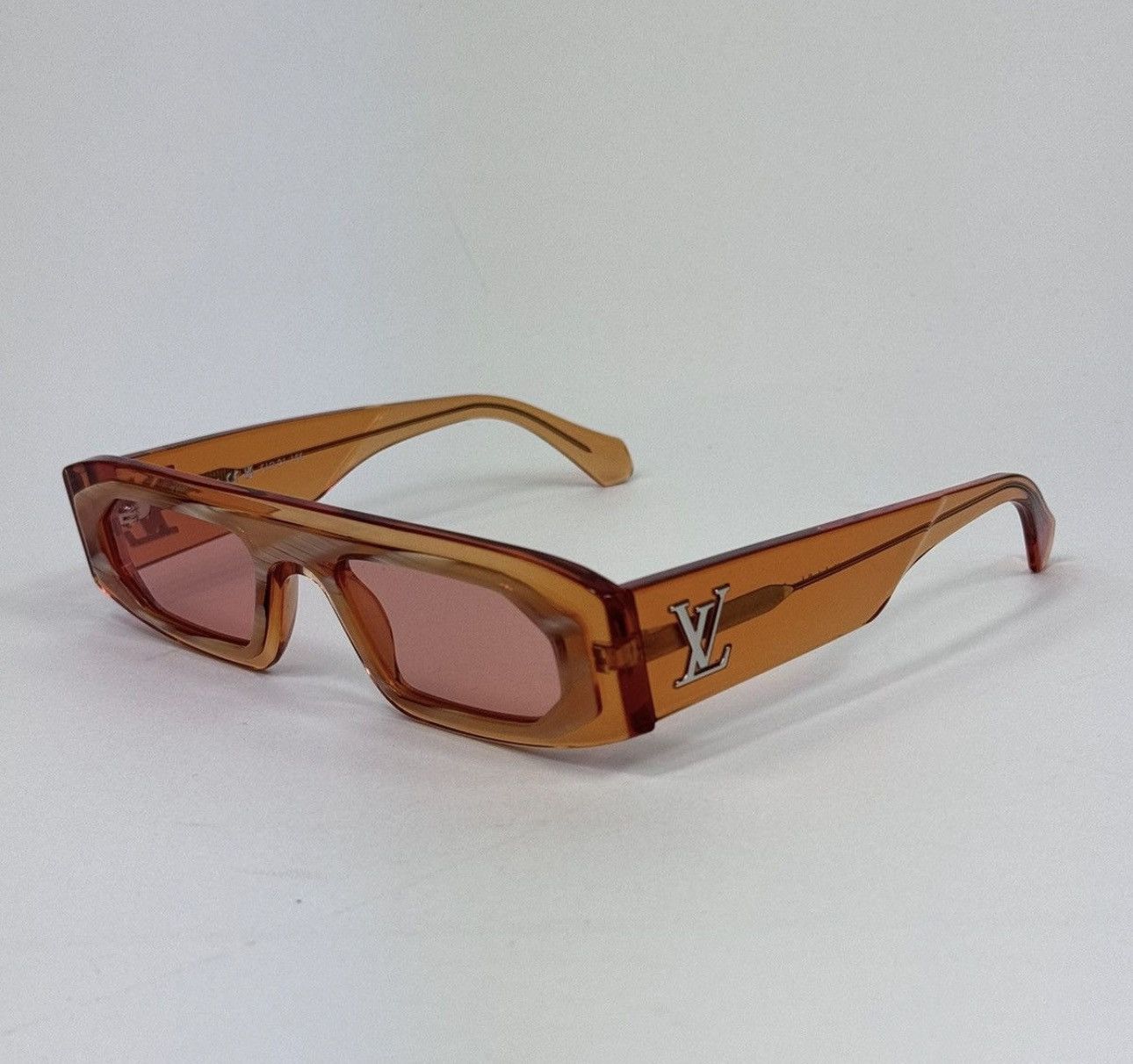 Louis Vuitton LV SUNGLASSES Z2452U Size ONE SIZE - 1 Thumbnail
