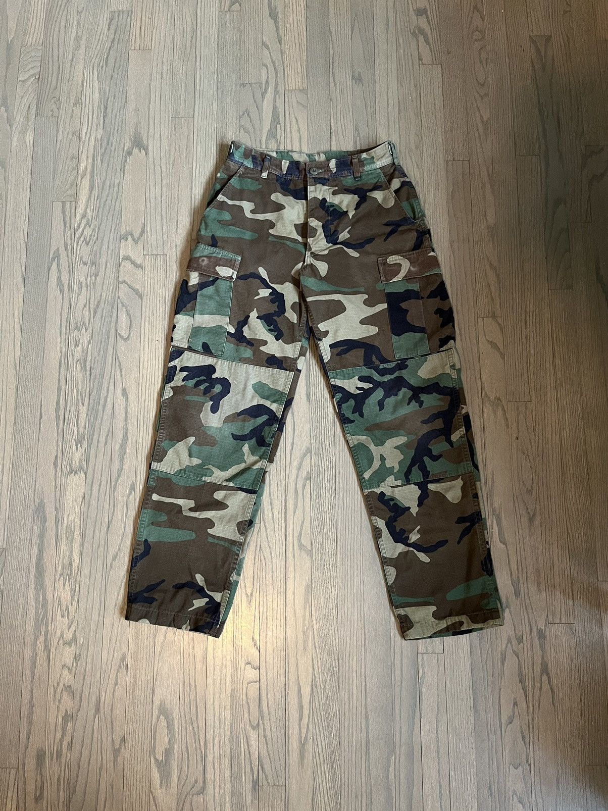Vintage Vintage military surplus fatigue pants in camo Grailed