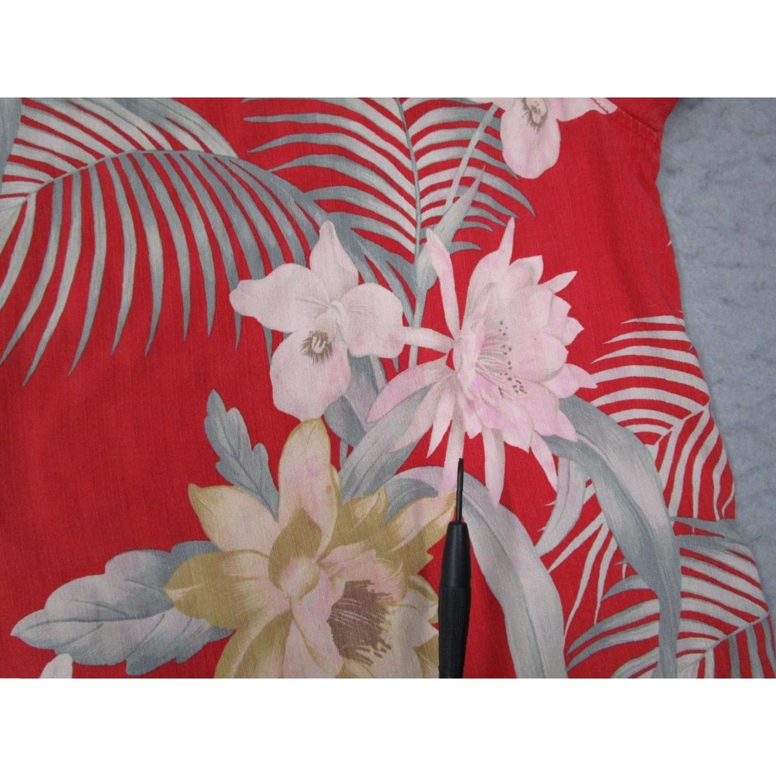 Tommy Bahama Tommy Bahama Shirt Mens XL Red Silk Button-Up Hawaiian Loop Collar Tiki Mens Size US XL / EU 56 / 4 - 5 Thumbnail