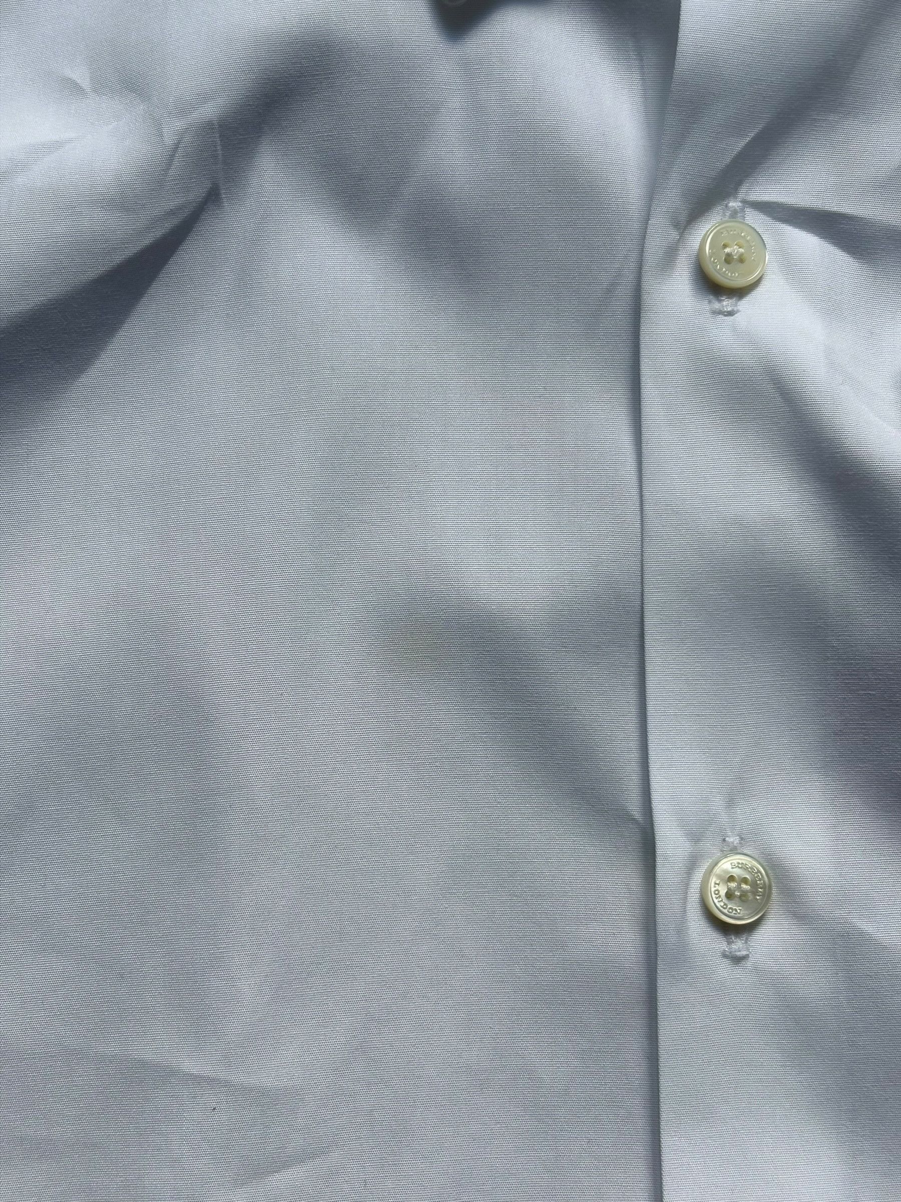 Burberry Burberry White Button Up Shirt Mens Modern Fit 15 1/2 - 39 Size US M / EU 48-50 / 2 - 4 Thumbnail