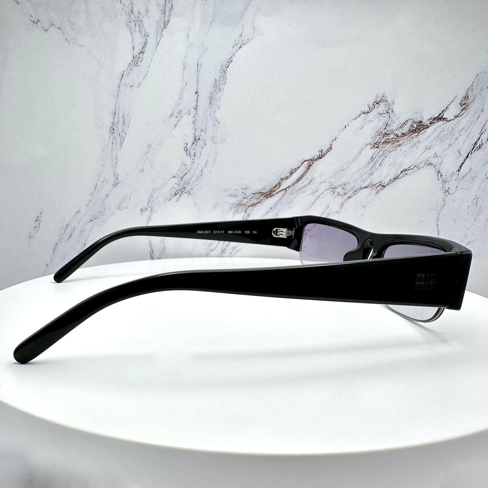 Miu Miu New MIU MIU Vedette Sunglasses Seen on Kylie Jenner MU B07S Size ONE SIZE - 18 Thumbnail