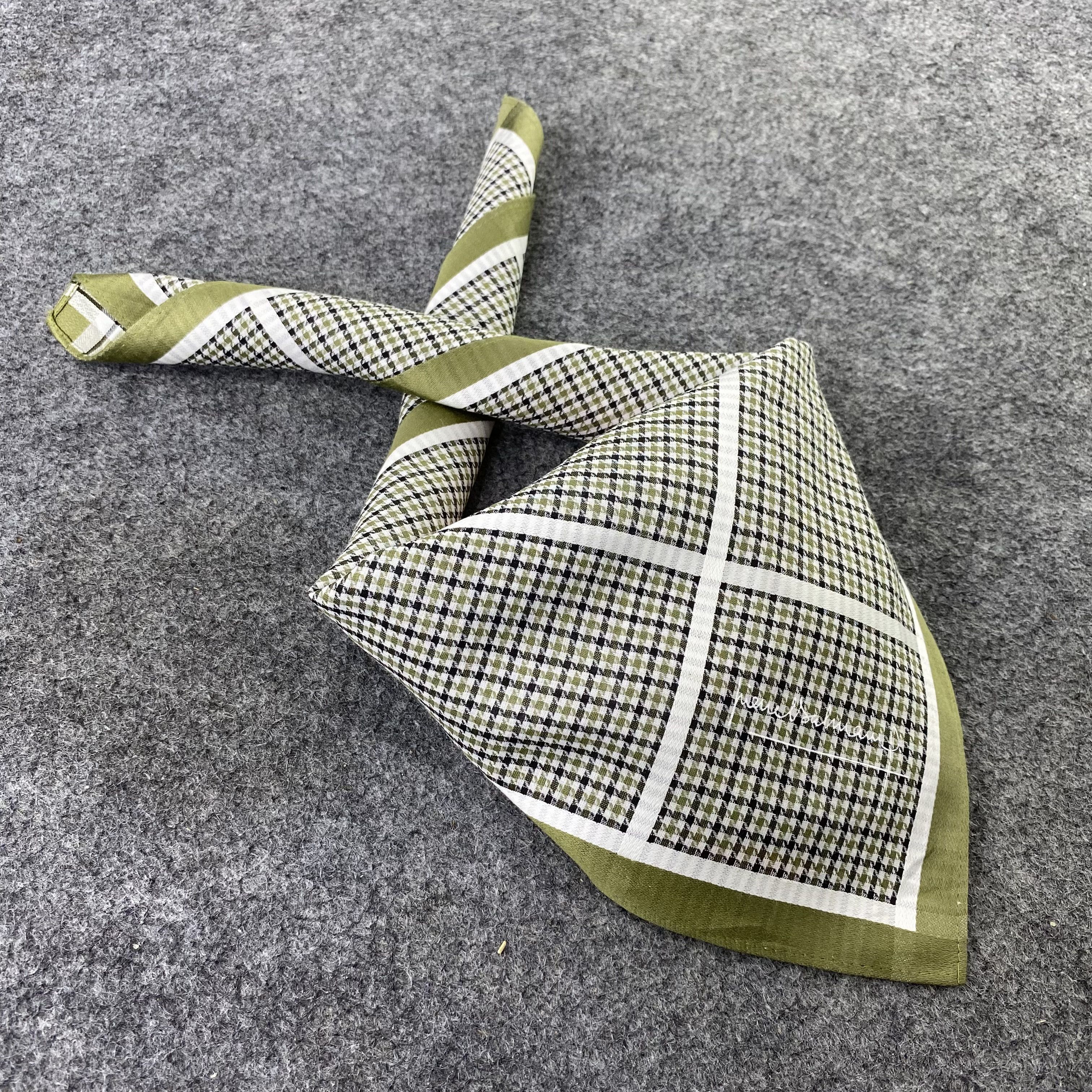 Pierre Balmain Pierre Balmain Handkerchief / Bandana / Neckerchief-B626 Size ONE SIZE - 1 Thumbnail