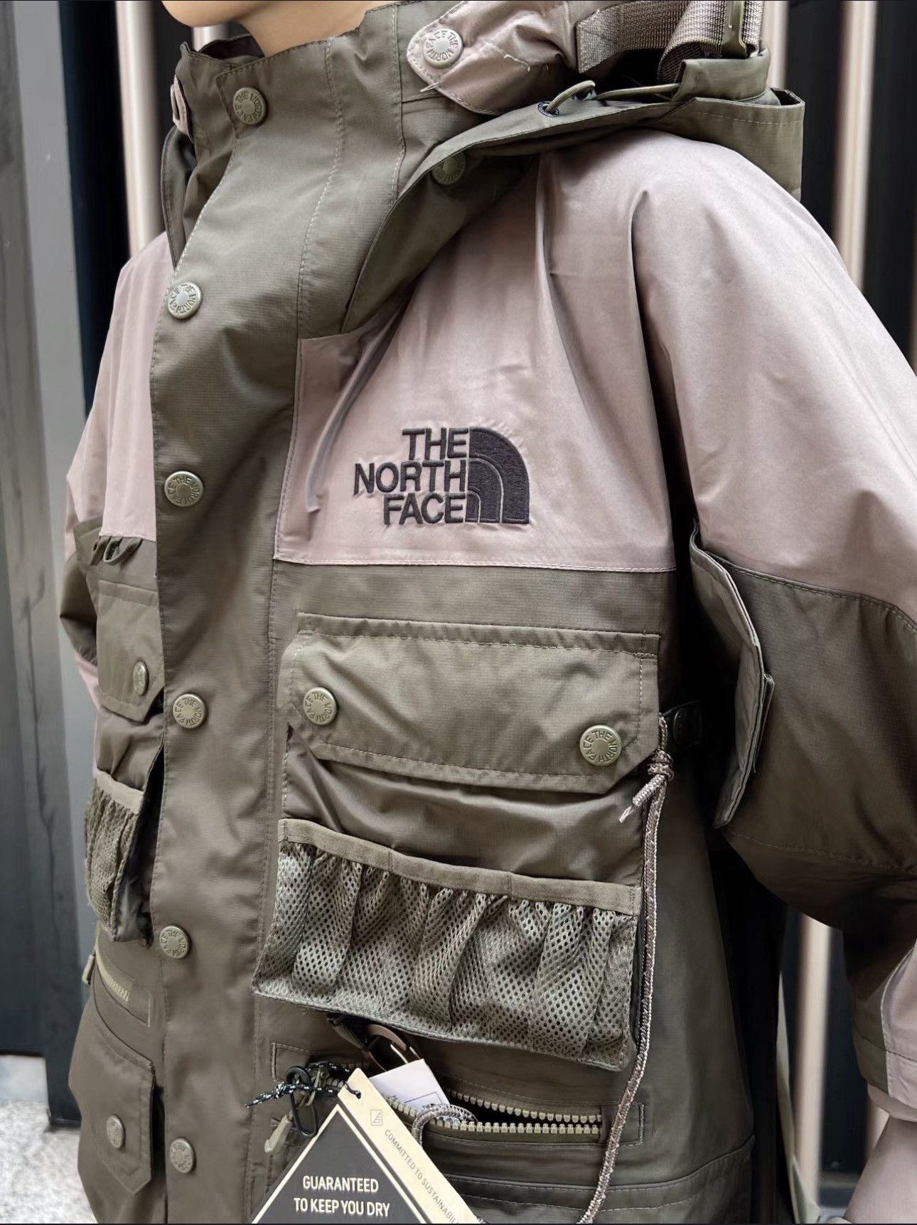 Kazuki Kuraishi × The North Face Urban Exploration KAZUKI OUTDOOR Gore-Tex Fishing Jacket Size US L / EU 52-54 / 3 - 12 Thumbnail