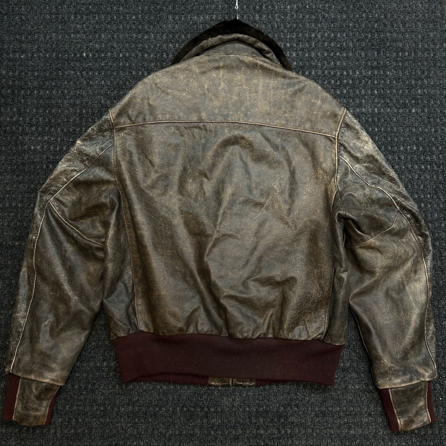 Vintage VINTAGE Golden Bear Leather Jacket Bomber Aviator Flight Fur Collar 46 Made USA Size US S / EU 44-46 / 1 - 2 Thumbnail