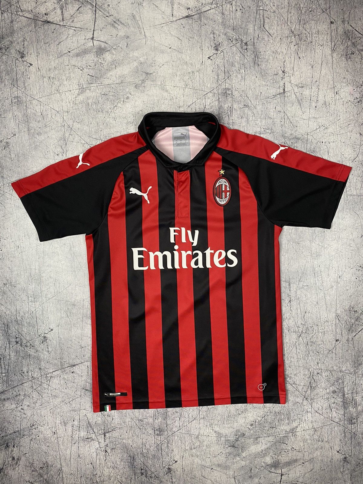 Puma × Vintage Puma AC Milan 2018 2019 Home Soccer Jersey Tee Size US M / EU 48-50 / 2 - 2 Thumbnail