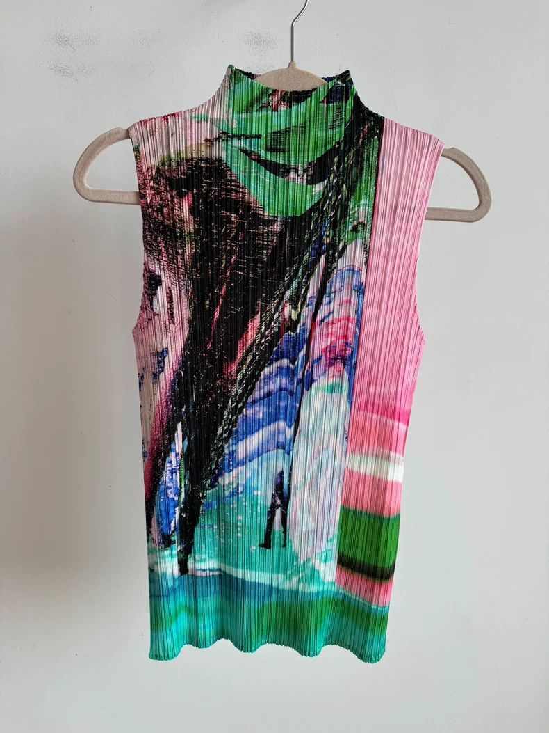 Issey Miyake Issey Miyake size:3 Pink and green southern ice flower ple Size S / US 4 / IT 40 - 1 Thumbnail