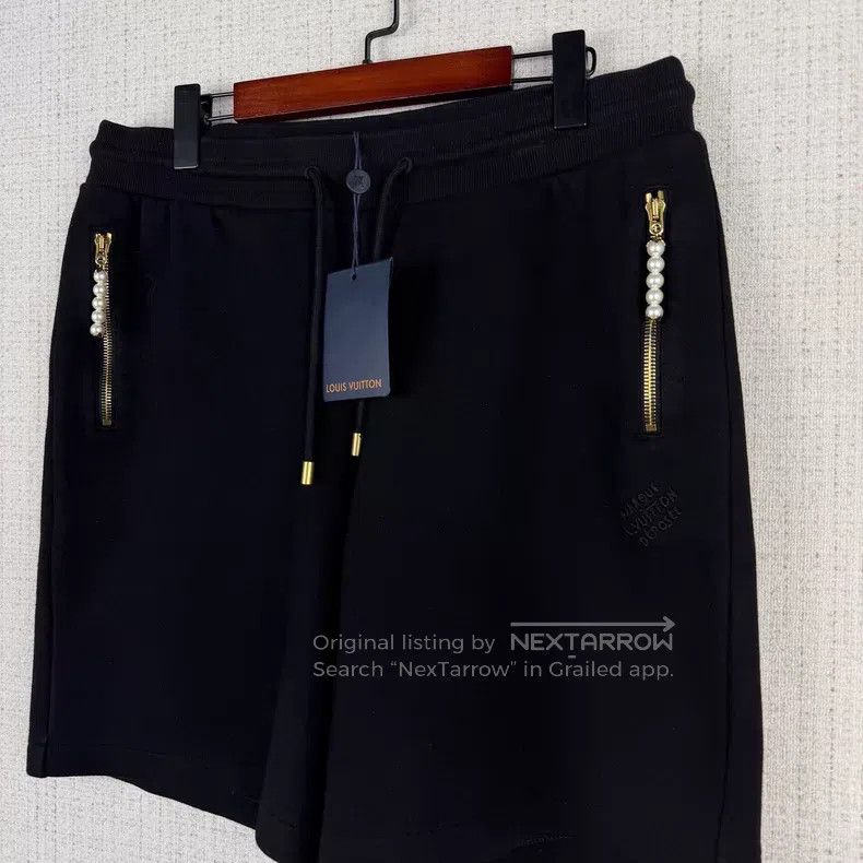 Louis Vuitton Louis Vuitton size l Solid beaded zipper embroidered logo c Size US 30 / EU 46 - 2 Thumbnail