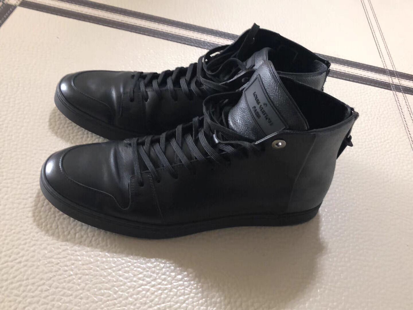 Louis Vuitton LV Men's Shoes K17 Size US 8.5 / EU 41-42 - 4 Thumbnail