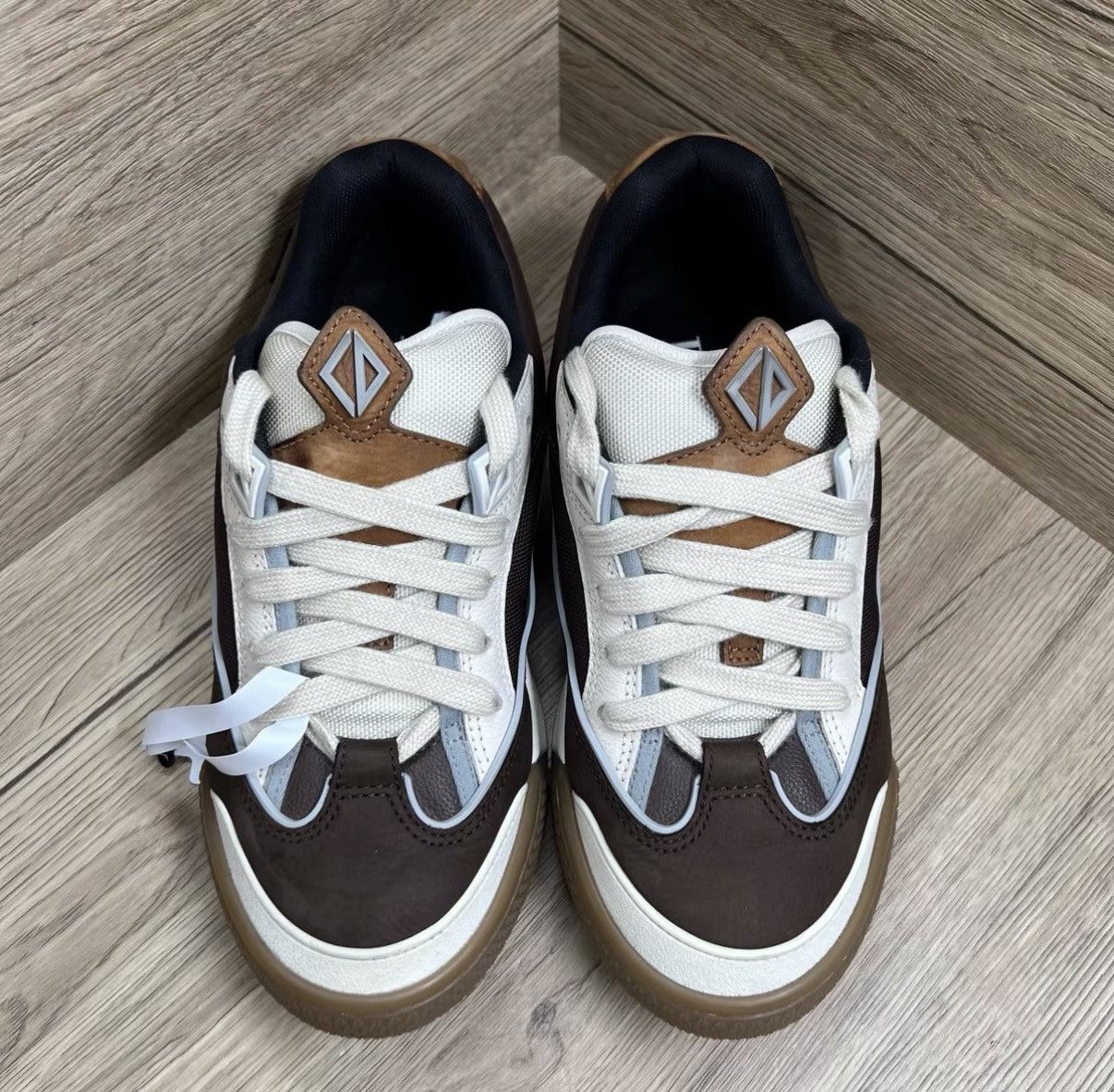 Dior Dior x Travis Scott B713 White & Brown Bumper Sneakers J41 Size US 8 / EU 41 - 2 Thumbnail