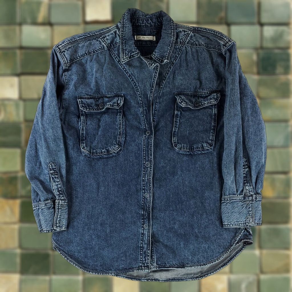 Vintage We The Free Denim Shirt Jacket Snap Blue Long Sleeve Womens XL Shirt Jacket Women Blue Denim XL Size XL / US 12-14 / IT 48-50 - 1 Thumbnail