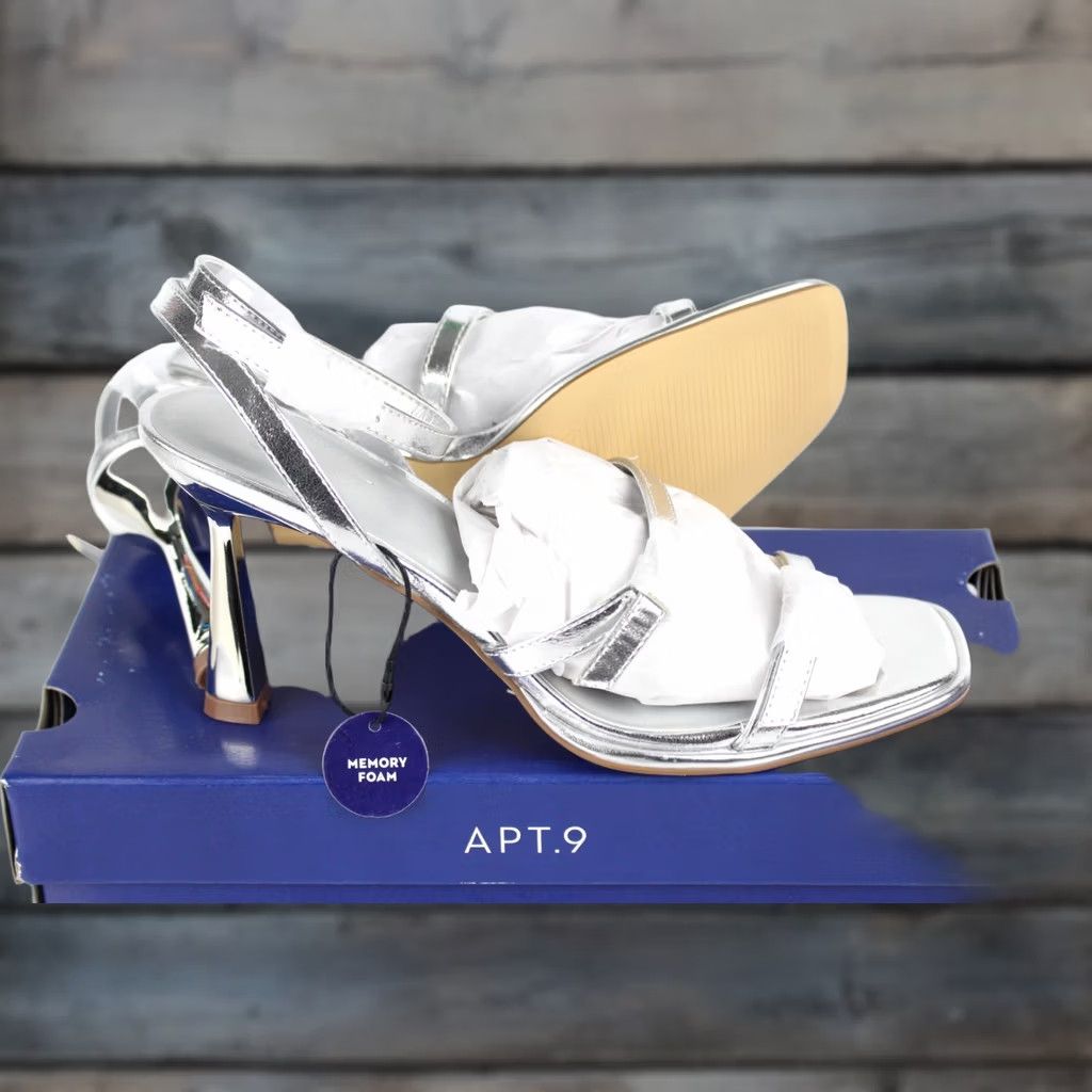 Apt. 9 Apt. 9 Women's Three Strap Buckle Dress Heels 9 Silver Size M / US 6-8 / IT 42-44 - 1 Thumbnail