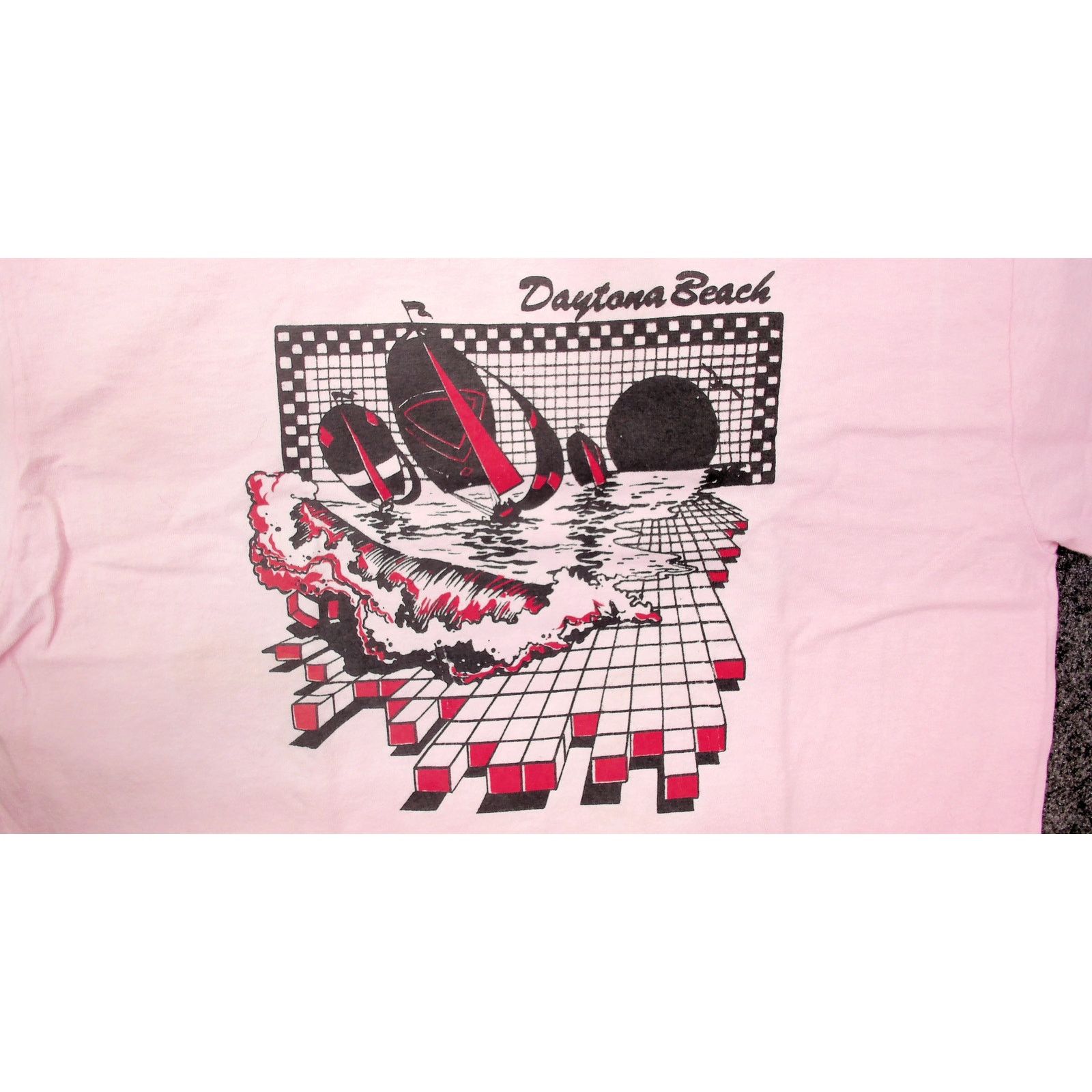 Vintage VTG 80s Hanes Beefy-T Single Stitch Sun-Faded Surf Tee Pink Size US M / EU 48-50 / 2 - 7 Thumbnail