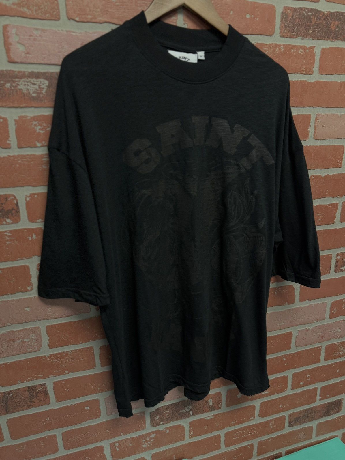 Saint Vanity Saint Vanity Monochromatic Tee Shirt Black Size M (NEW) Size US M / EU 48-50 / 2 - 2 Thumbnail