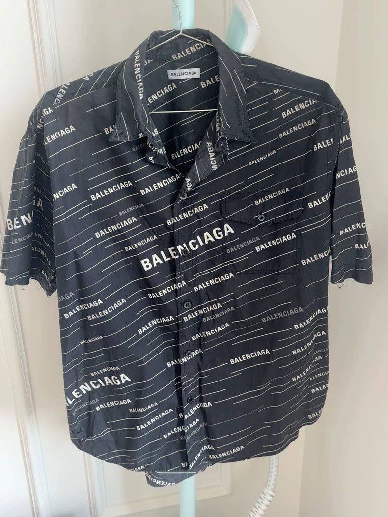 Balenciaga Balenciaga size 38 Short-sleeved shirt, barrage full print Size US S / EU 44-46 / 1 - 1 Thumbnail