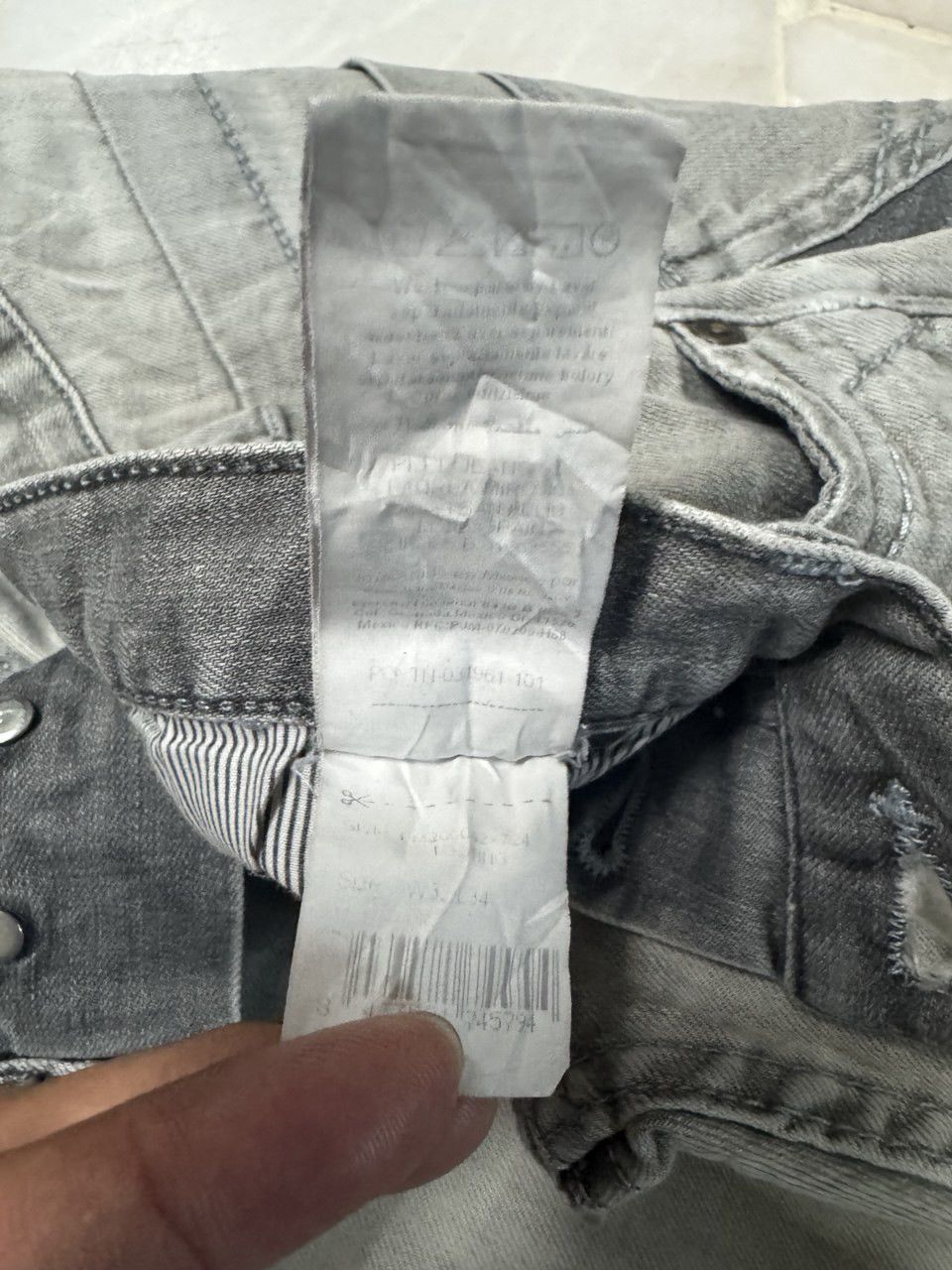 Pepe Jeans THRASHED Pepe Jeans Smoke Washed Distressed Ripped Sick Jean Size US 33 - 12 Thumbnail