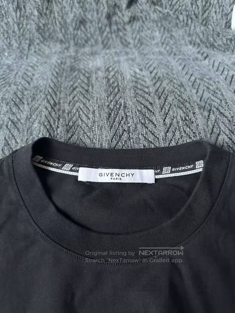 Givenchy Givenchy Ripped Short Sleeve Size US M / EU 48-50 / 2 - 3 Thumbnail