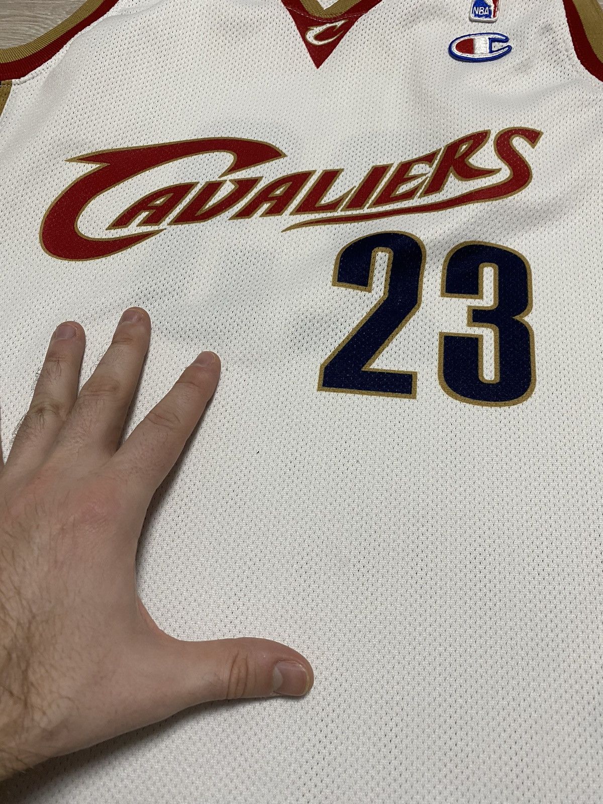 Champion Vintage Lebron James 23 Cavaliers Size junior L man XS Size US XS / EU 42 / 0 - 10 Thumbnail