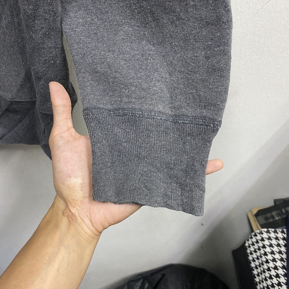 Supreme 1999 Supreme Navy on Dark Grey Box Logo Crewneck Sweatshirt Size US M / EU 48-50 / 2 - 8 Thumbnail