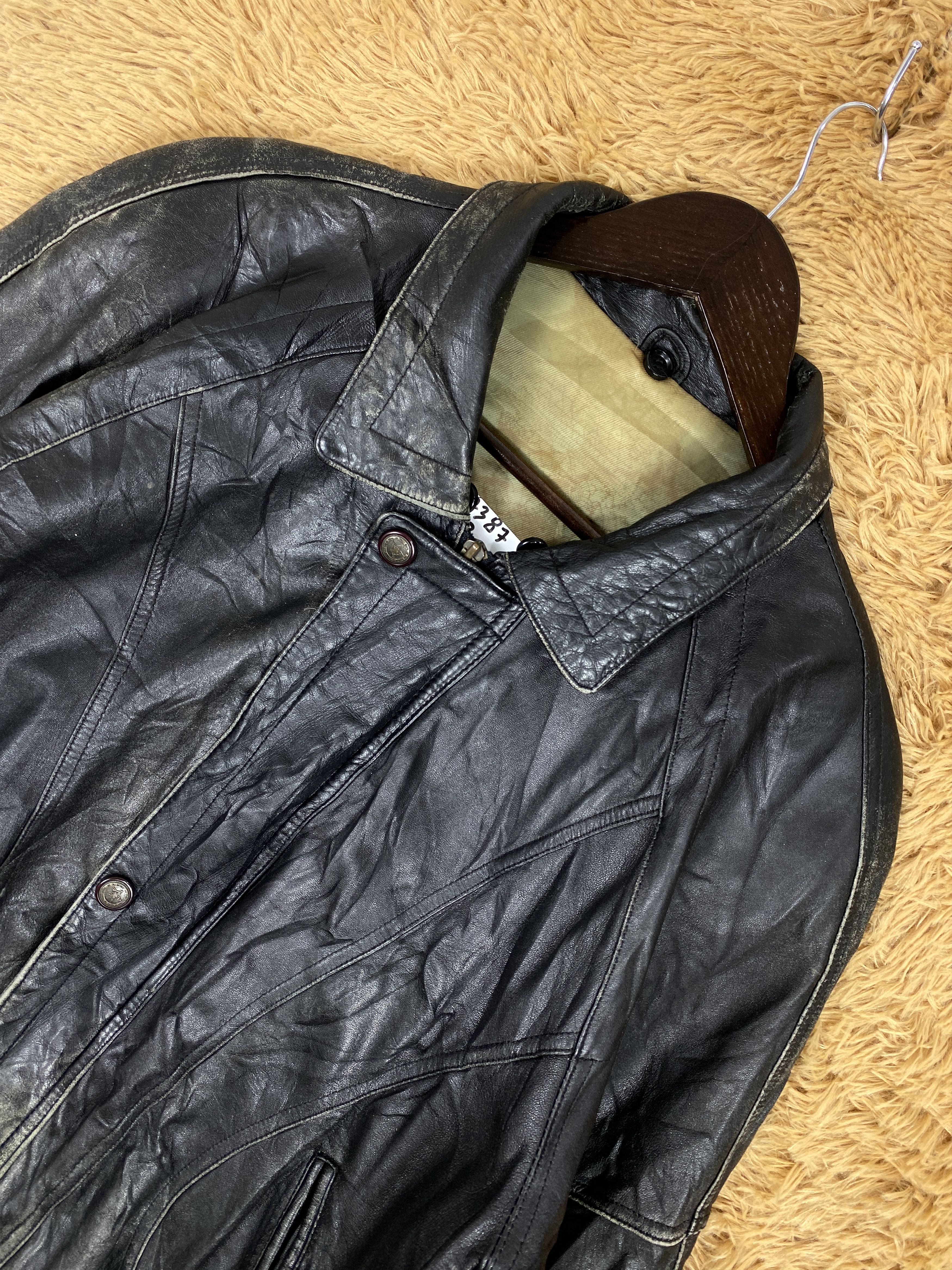 Vintage Vintage Rugged Pvc Leather Jacket J2387 Size US S / EU 44-46 / 1 - 2 Thumbnail