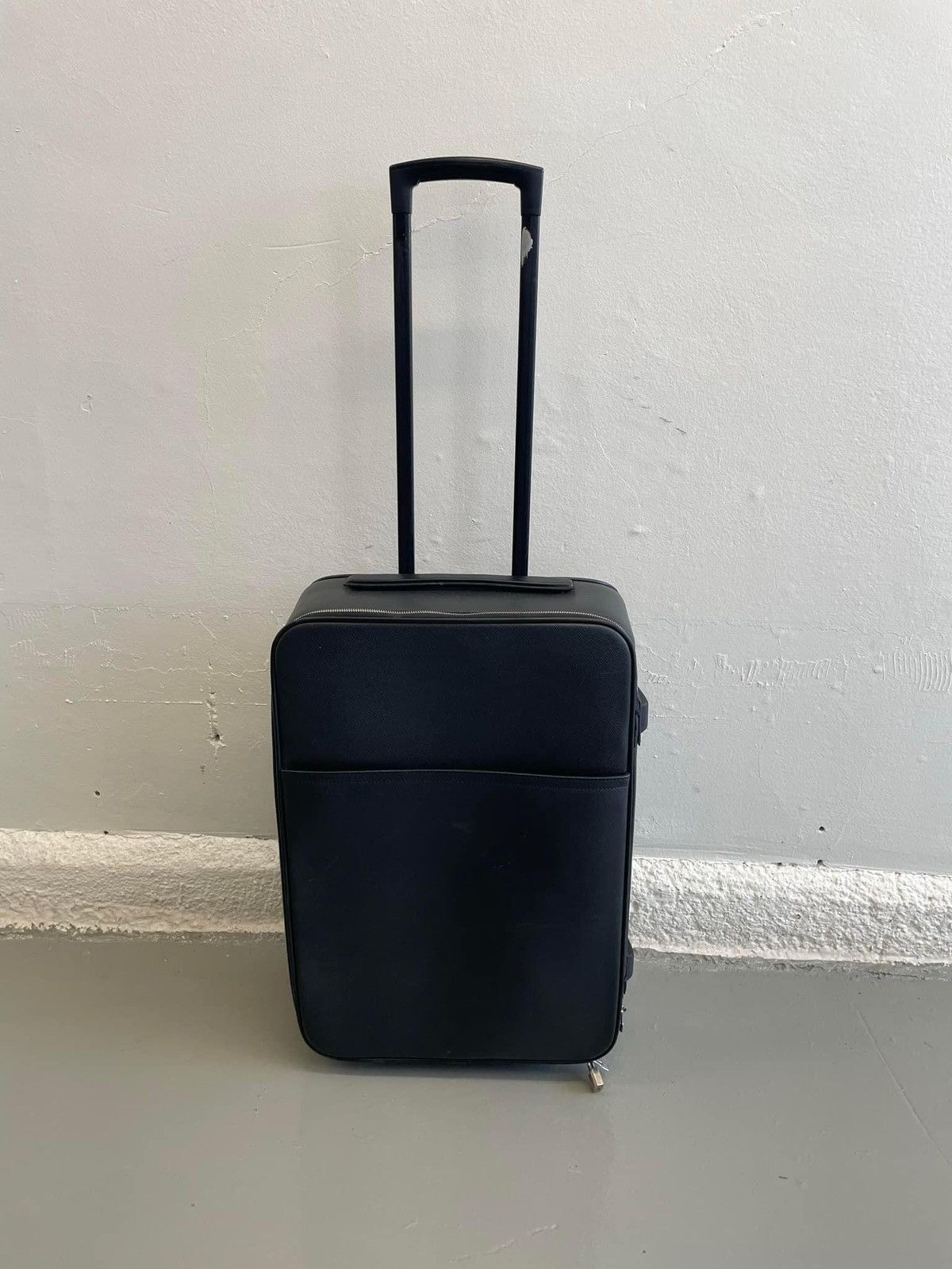 Louis Vuitton Louis Vuitton taiga leather pegas 45 rolling luggage Size ONE SIZE - 1 Thumbnail