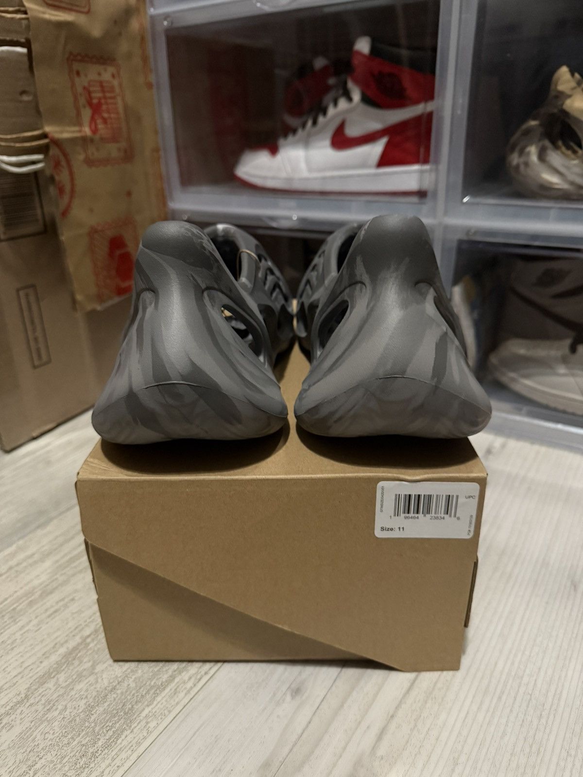 Adidas × Kanye West × Yeezy Adidas Yeezy Foam Runner Mx Granite Size US 11 / EU 44 - 5 Thumbnail