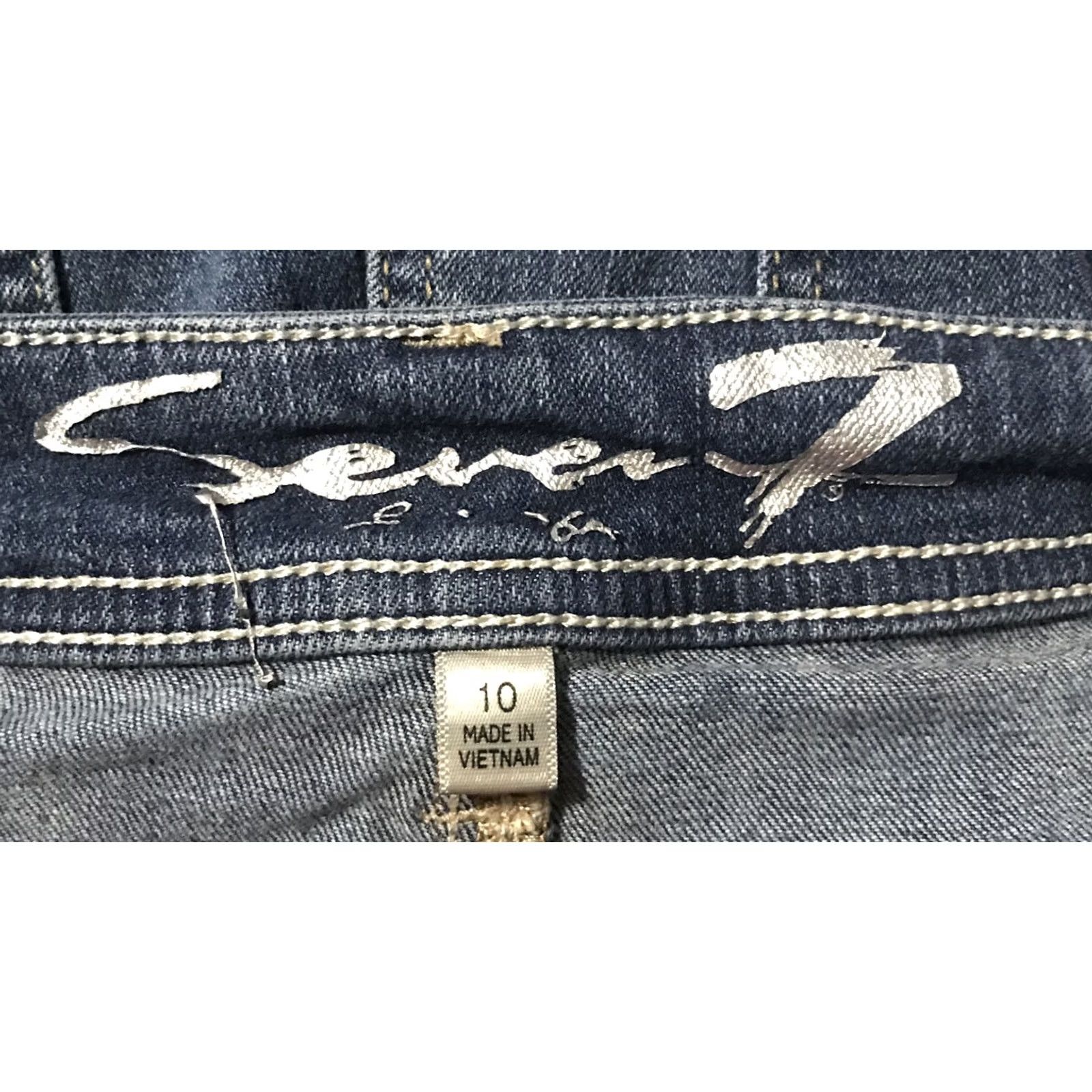 Vintage Seven Jeans Bermuda Shorts Women's Size 10 Blue Stretch Pockets Distressed Size 32" / US 10 / IT 46 - 3 Thumbnail