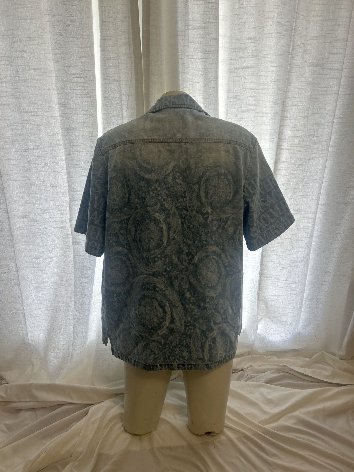 Versace Versace Denim Button up T-Shirt Size US L / EU 52-54 / 3 - 1 Thumbnail