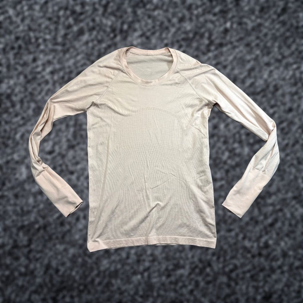 Lululemon Lululemon training top shirt long sleeve gym Peach Pink womens size 10 Size L / US 10 / IT 46 - 1 Thumbnail