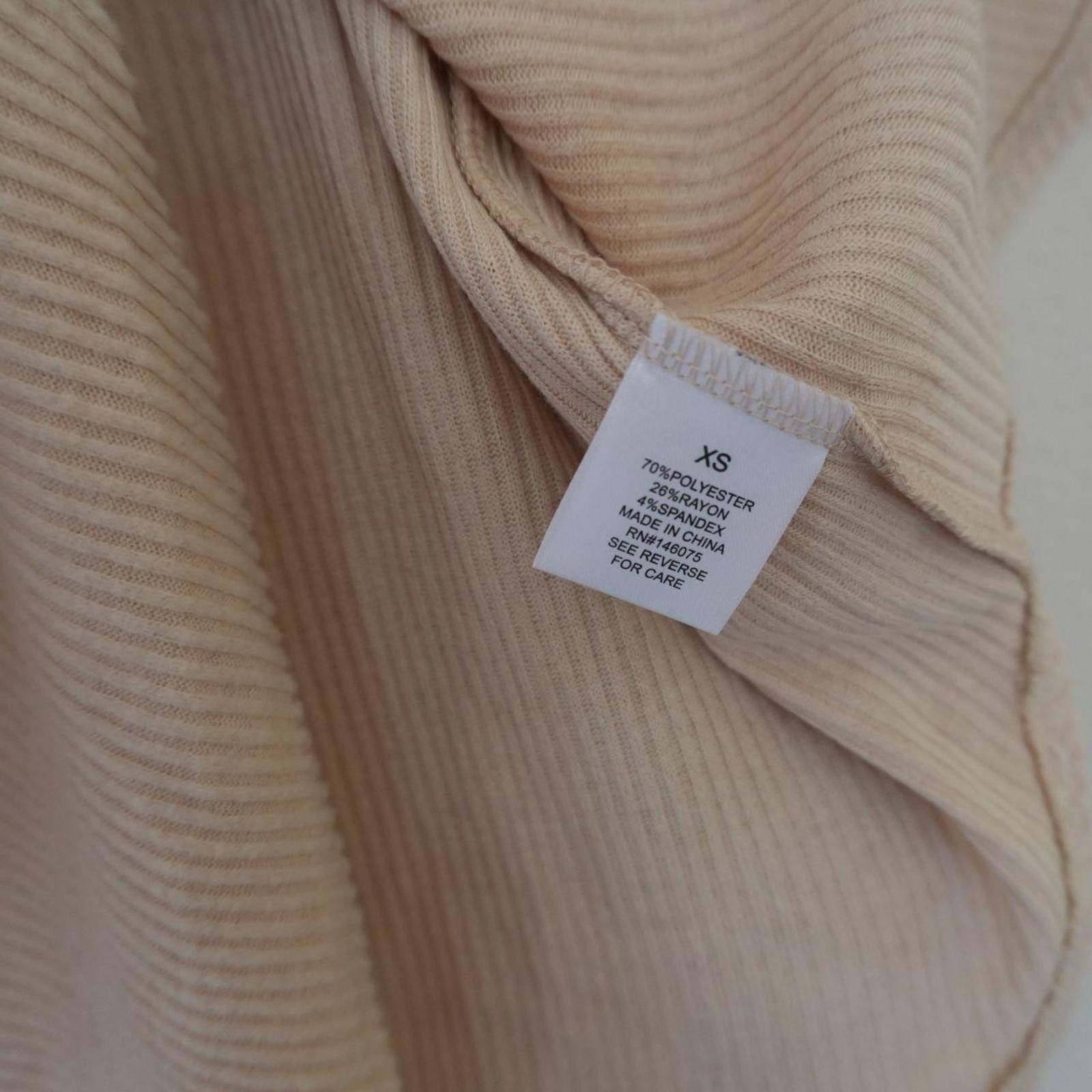 The North Face Theo Spence Shirt Women's XS Cream Button Down Front Pocket Size XS / US 0-2 / IT 36-38 - 4 Thumbnail