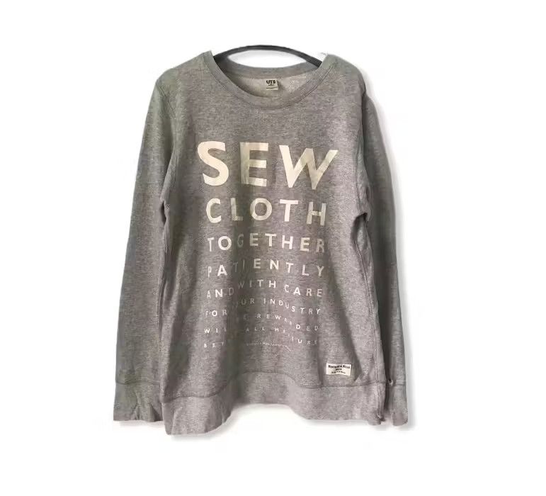 Japanese Brand × Uniqlo Uniqlo Spellout Sweatshirts Size US L / EU 52-54 / 3 - 1 Thumbnail