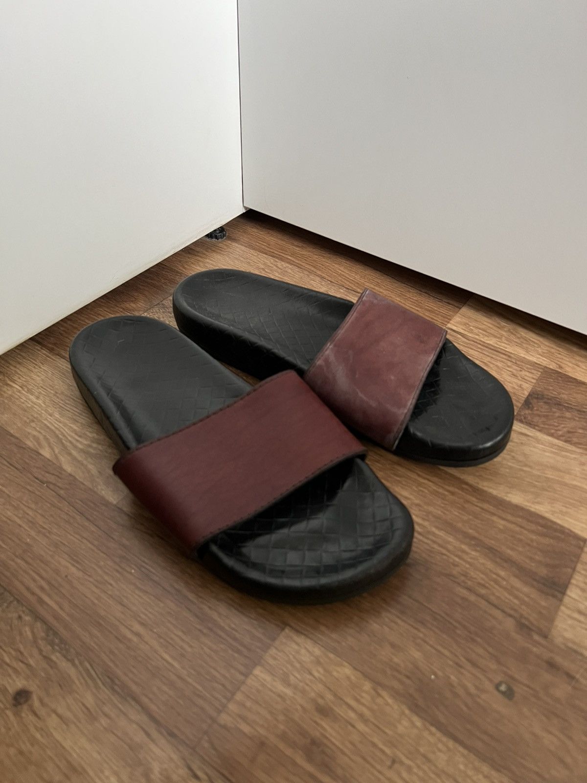 Bottega Veneta bottega veneta beach slides/sandals Size US 8 / EU 41 - 1 Thumbnail
