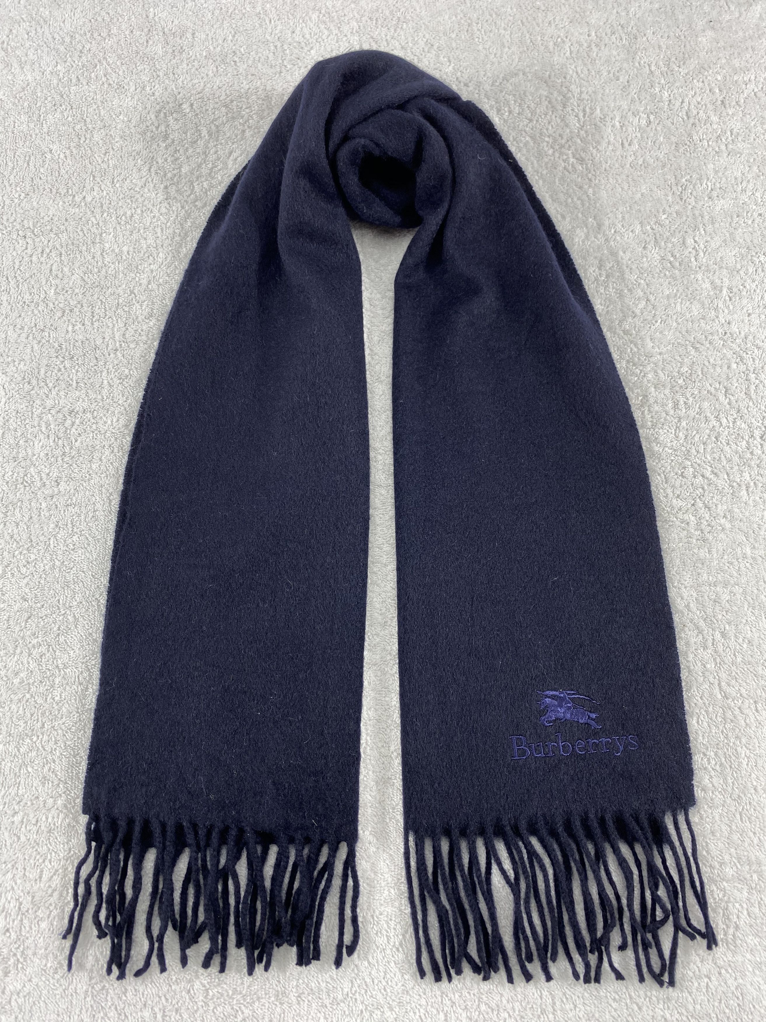 Burberry Vintage Burberry Scarf/Muffler/Neckwear MF808 Size ONE SIZE - 1 Thumbnail