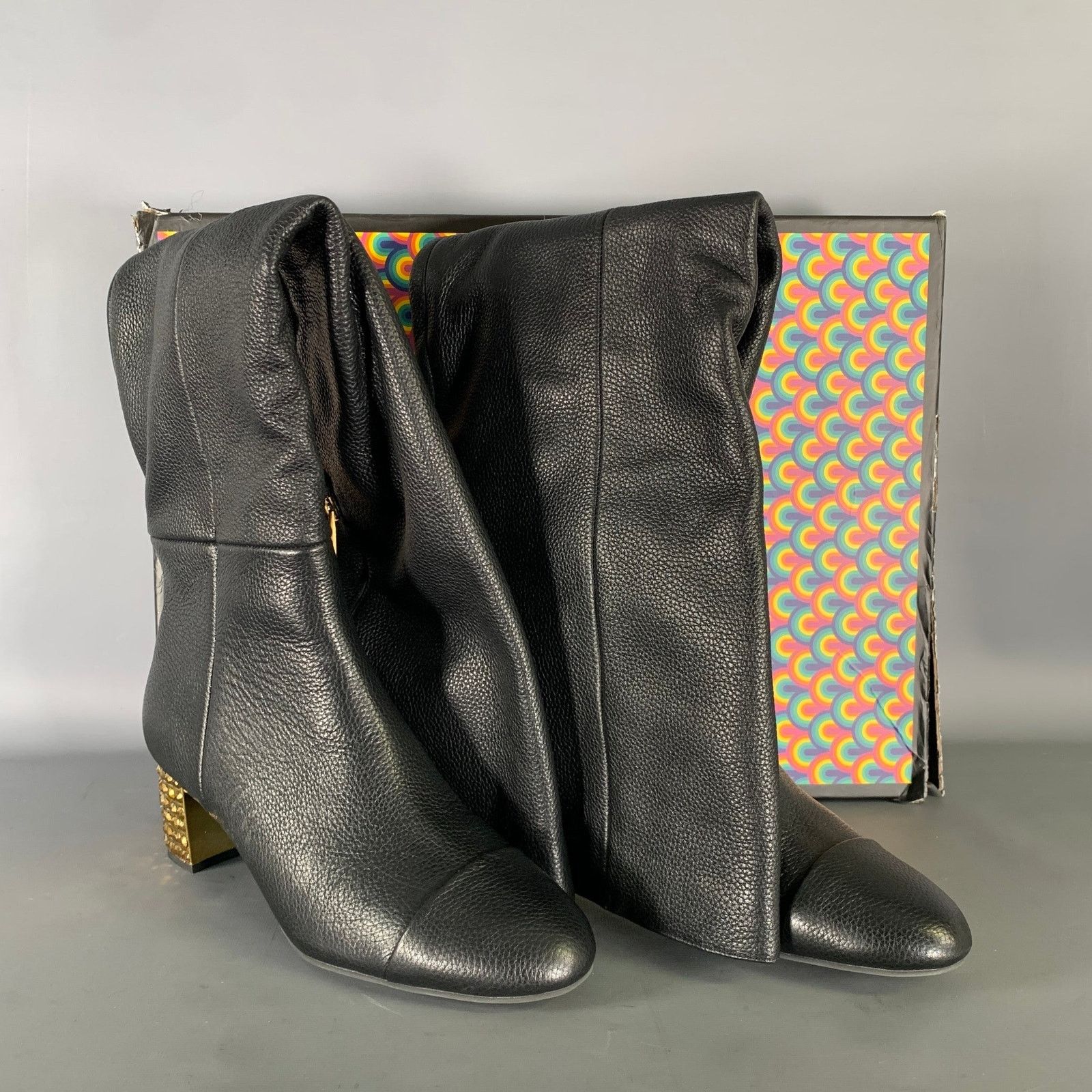 Kurt Geiger KURT GEIGER Size 8 Black Gold Leather Pebble Grain Boots Size US 8 / IT 38 - 8 Thumbnail