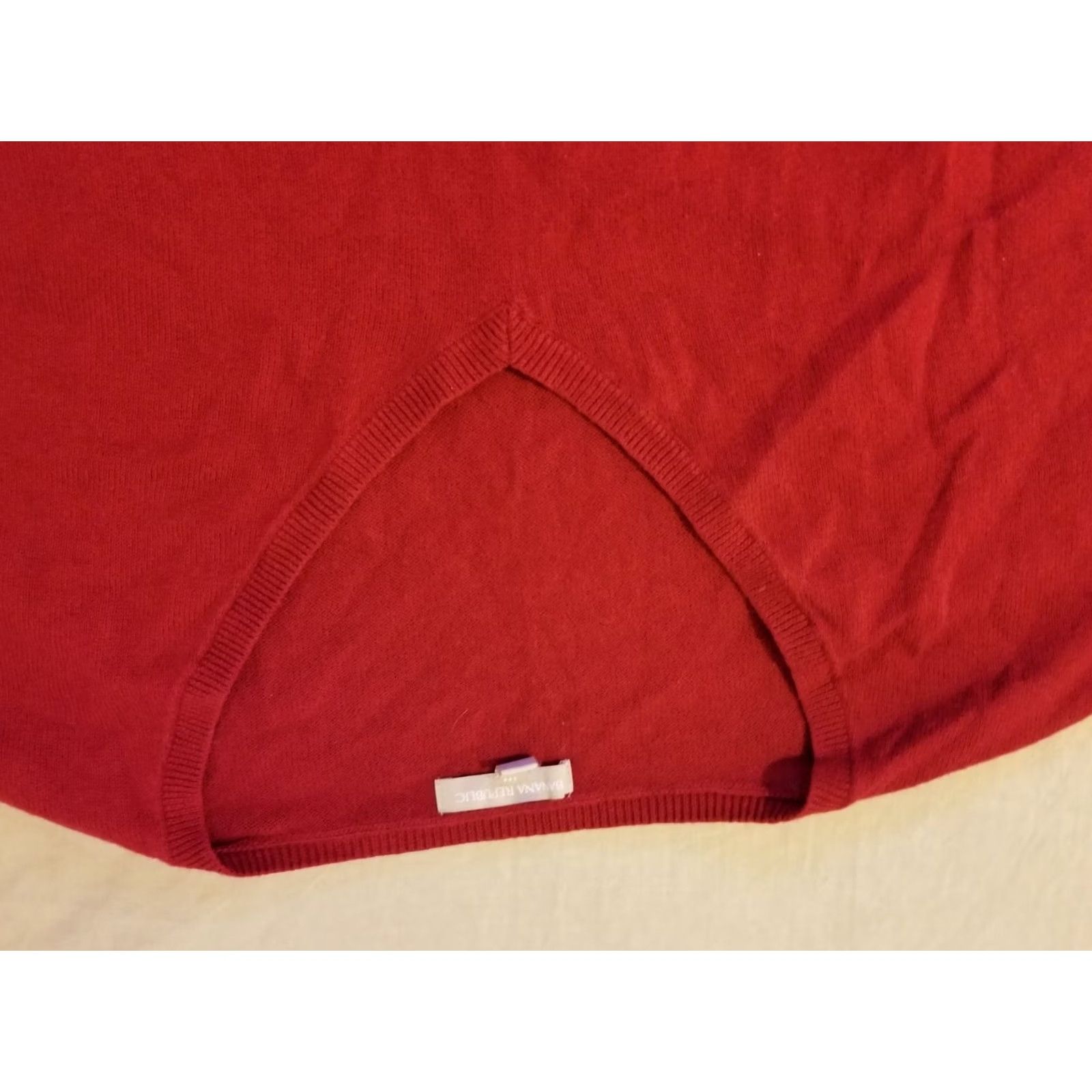 Banana Republic Banana Republic Sweater Womens M Red Meduim Cotton Neck Size M / US 6-8 / IT 42-44 - 2 Thumbnail