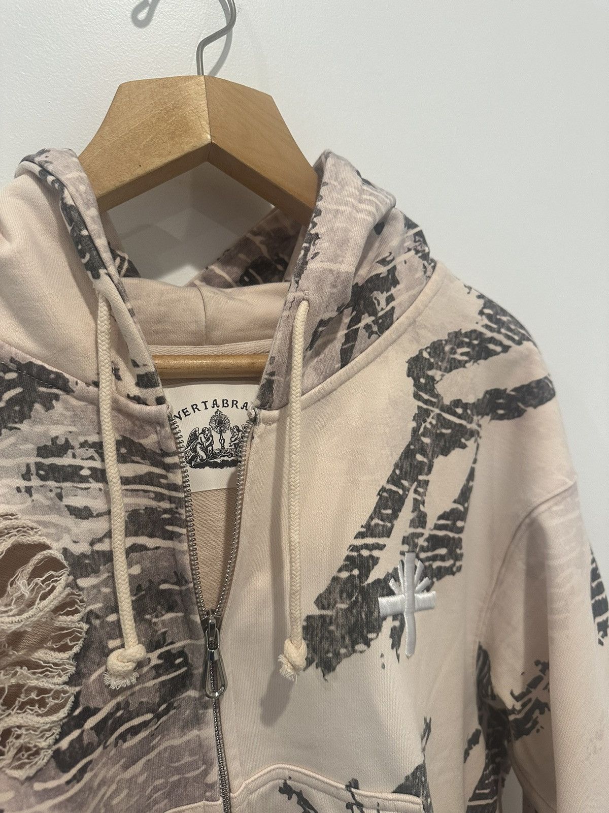 Vertabrae Vertabrae Tan/Ivory Hoodie Size US S / EU 44-46 / 1 - 3 Thumbnail