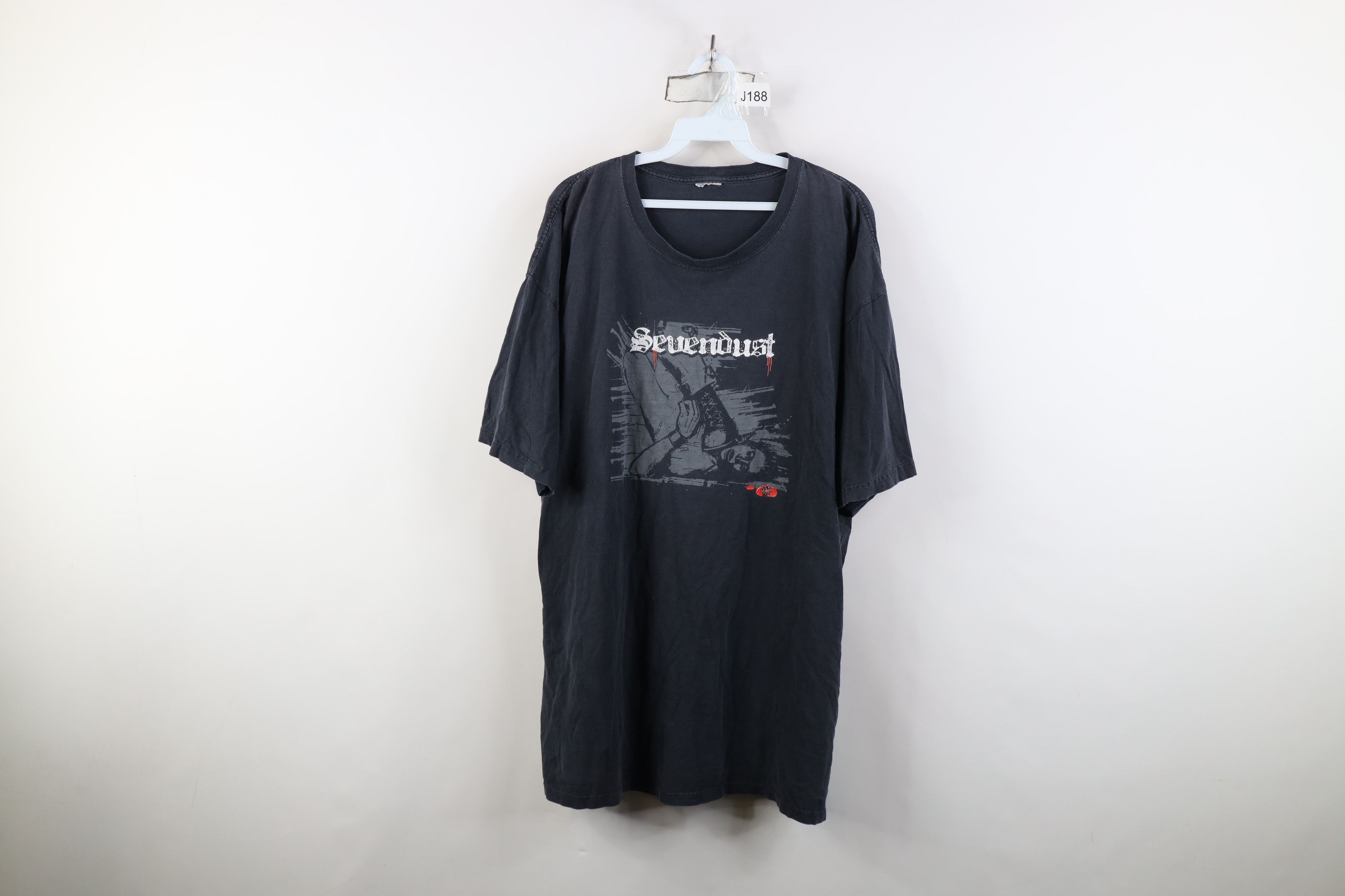 Vintage Vintage 90s Too Close To Hate Sevendust Band T-Shirt Black Size US XXL / EU 58 / 5 - 1 Thumbnail