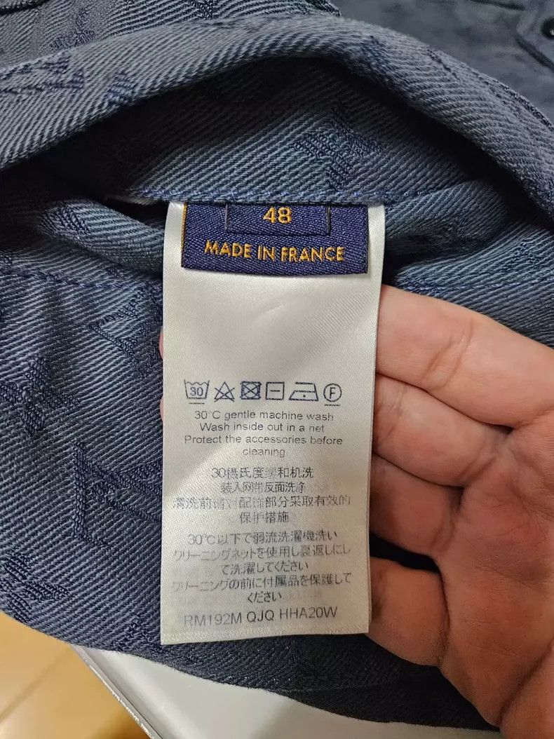 Louis Vuitton louis vuitton Classic denim jacket with Logo jacket 2501-N Size US M / EU 48-50 / 2 - 6 Thumbnail