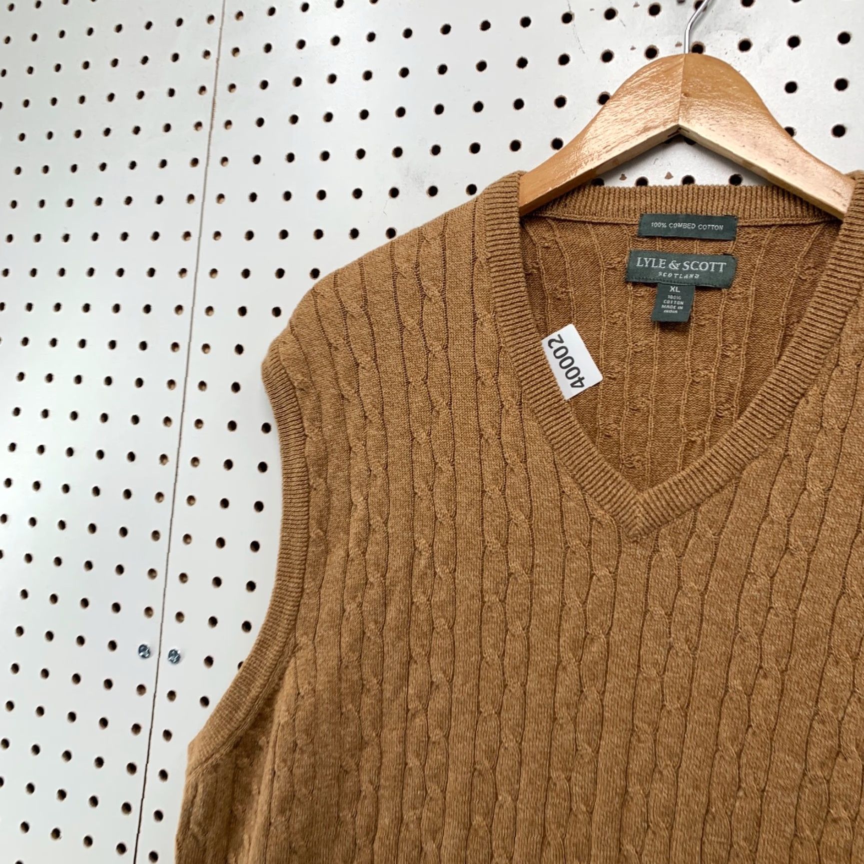 Lyle & Scott VINTAGE Lyle & Scott Scotland Knit Sweater Vest Mens XL Brown Cable Knit 22x29 Size US XL / EU 56 / 4 - 7 Thumbnail