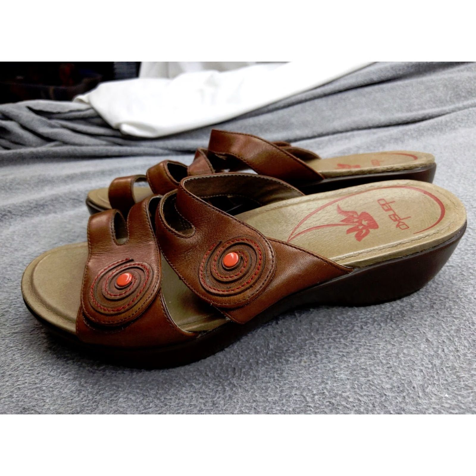 Dansko DANSKO Dixie Womens 7 38 Swirl Brown Leather Hook Loop Slides Wedge Sandals Size US 7 / IT 37 - 2 Thumbnail